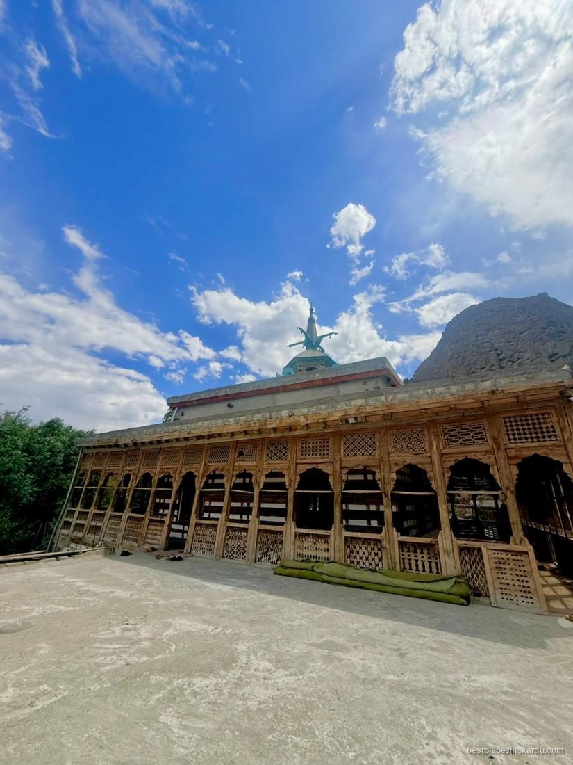 Carved wooden façade and lattice screens of Chaqchan Mosque, Khaplu